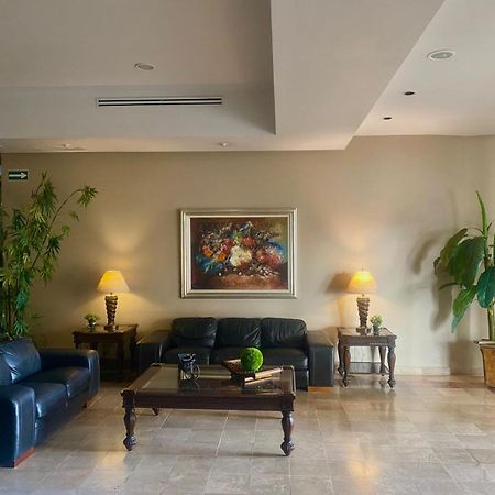 Hotel Santa Fe Camargo Exterior photo