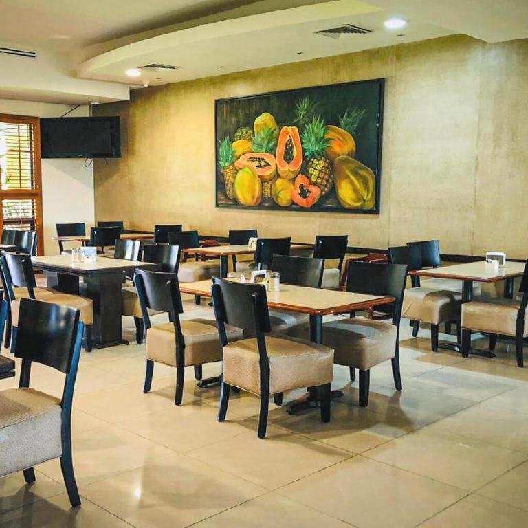 Hotel Santa Fe Camargo Exterior photo