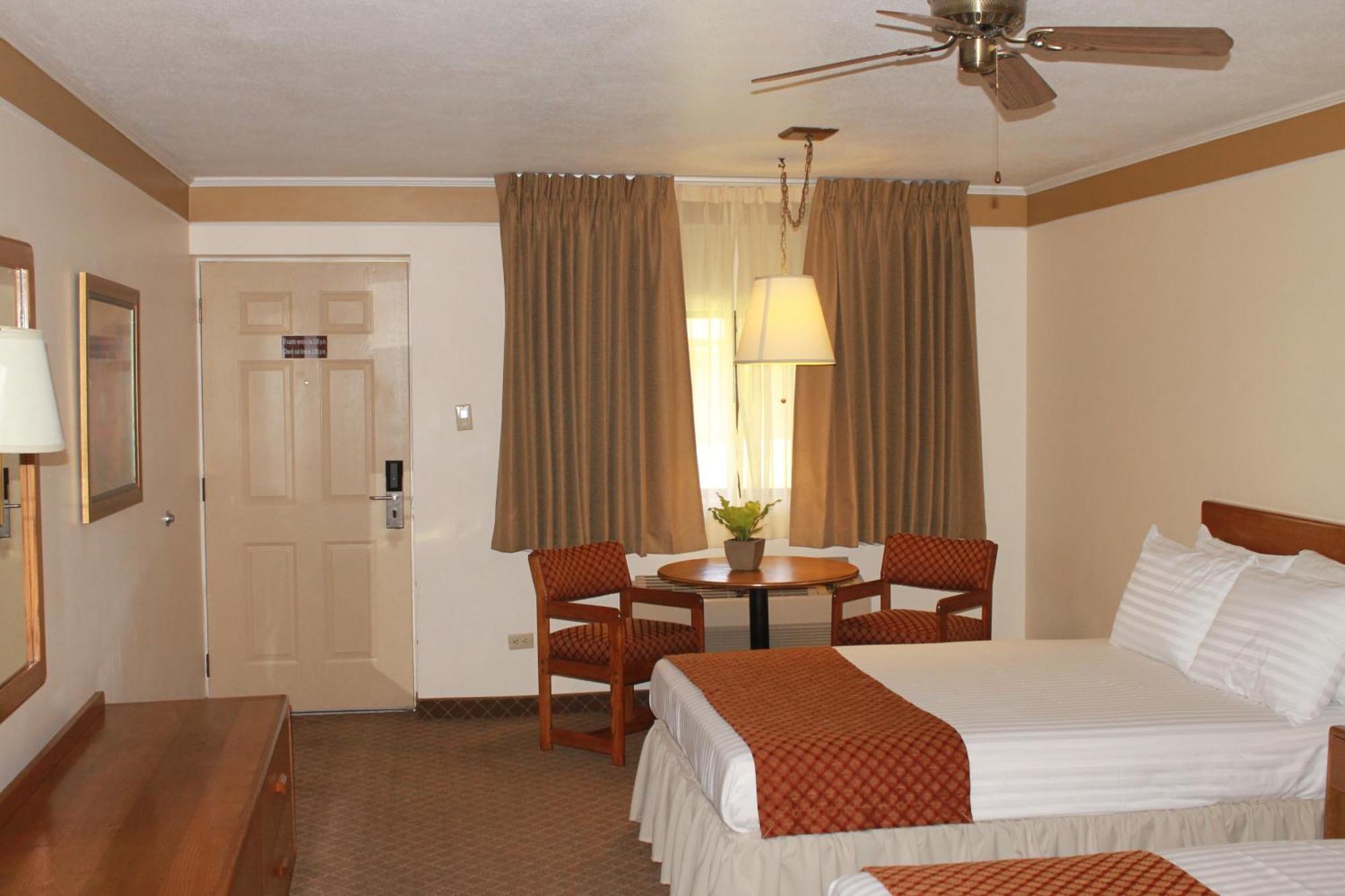 Hotel Santa Fe Camargo Room photo