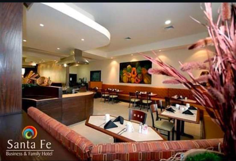 Hotel Santa Fe Camargo Exterior photo