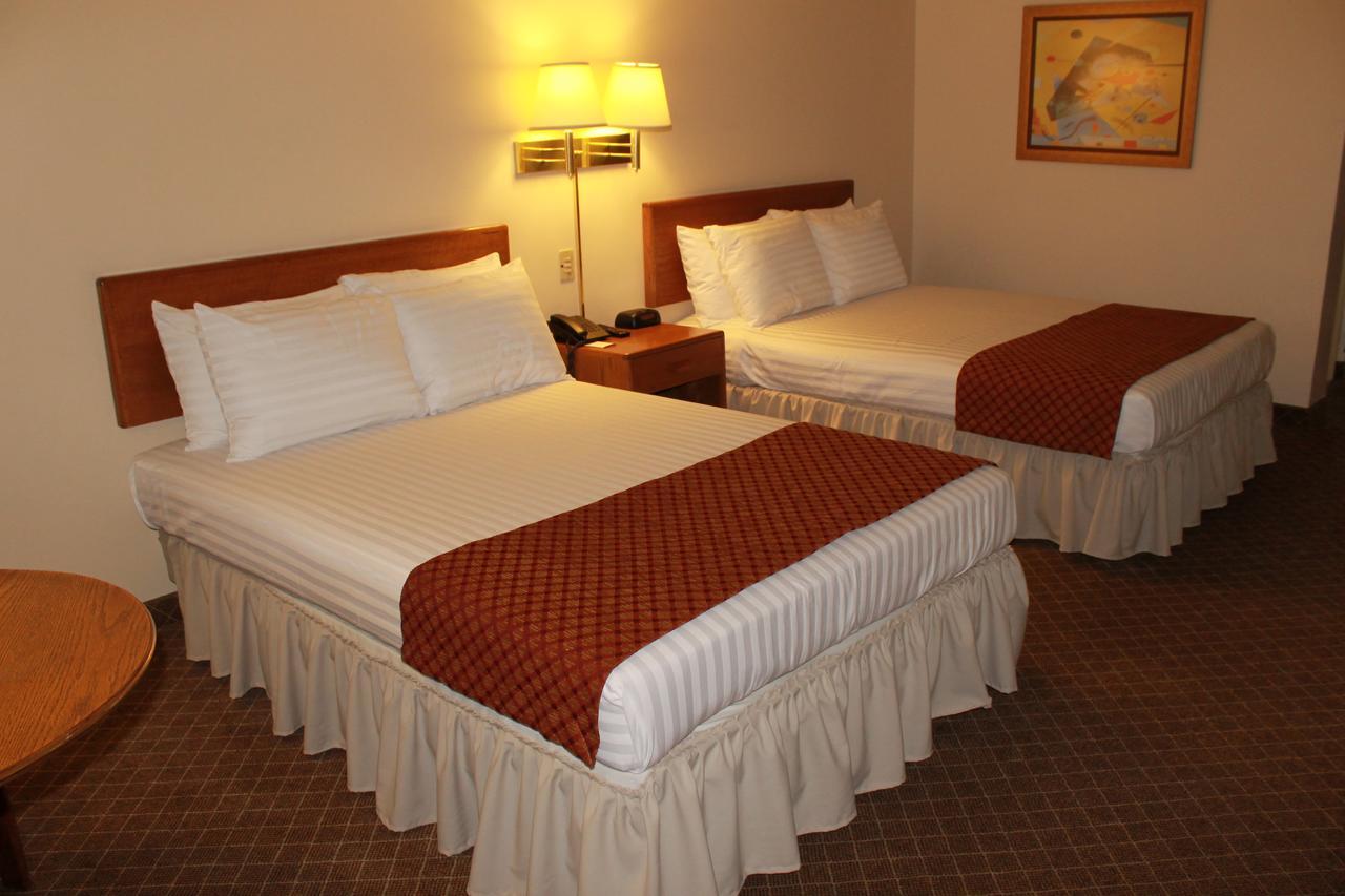 Hotel Santa Fe Camargo Room photo